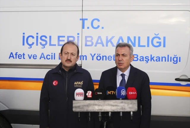 İzmir Foça'da Selin Ardından Kaybolan Kişi İçin Zaman Daralıyor