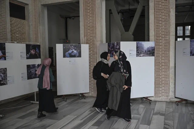 Gazze Mahkemesi'nde "Kanıt" Sergisine Yoğun İlgi