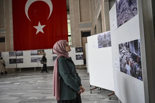 Gazze Mahkemesi'nde "Kanıt" Sergisine Yoğun İlgi