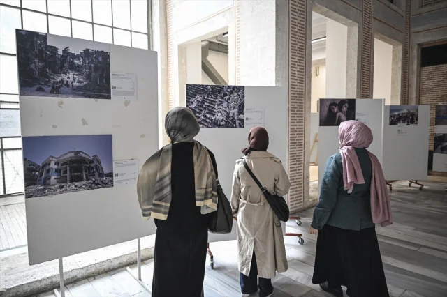 Gazze Mahkemesi'nde "Kanıt" Sergisine Yoğun İlgi