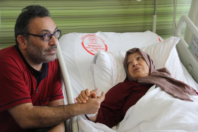 Kalp Krizinden Aynı Gün Kurtulan Anne ve Oğlun İnanılmaz Hikayesi