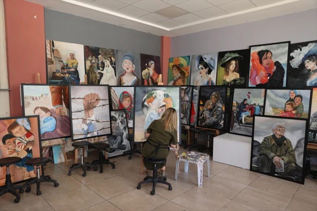 Mardinli ressam Esengül Bozdağ Alan savaşı tuvallerle anlatıyor