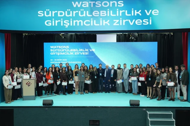 Watsons Türkiye Eskişehir'deki Etkinlikte Gençlerle Buluştu