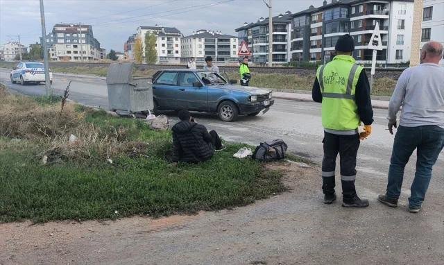 Kütahya'da Ehliyetsiz Sürücü İki Kardeşi Yaraladı: Kaza Anın...