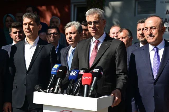 Sağlık Bakanı Antalya'da Aile Sağlığı Merkezlerini İnceledi: Yenilikler Geliyor