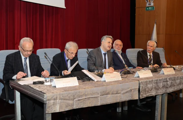Nurettin Topçu'nun İzinde Uluslararası Bilgi Şöleni Başladı