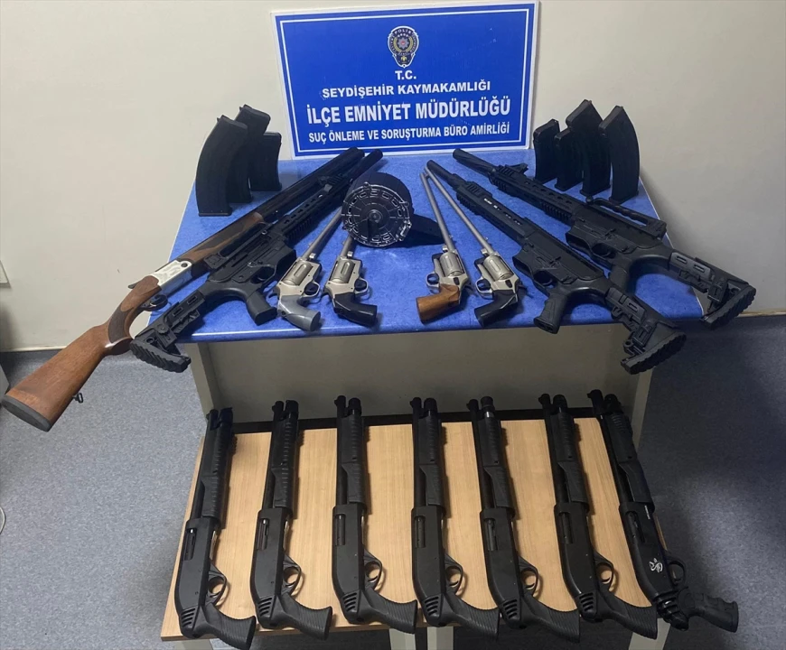 Konya'da Araçtan Çıkanlar Hayrete Düşürdü