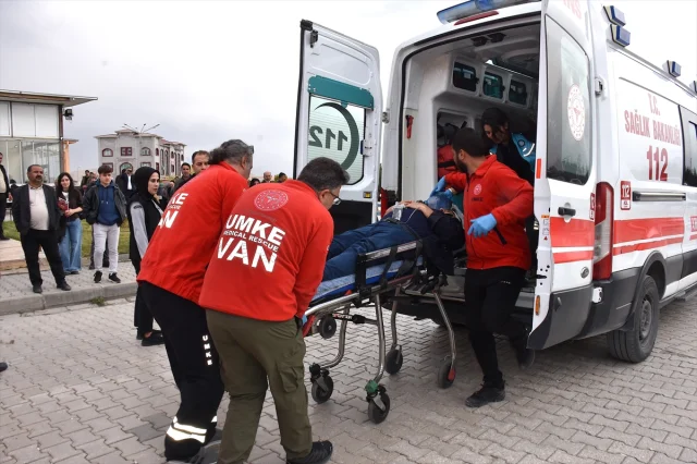 Van YYÜ'de Büyük Afet Tatbikatı Gerçekleştirildi