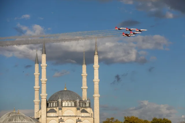 Türk Yıldızları Edirne'de Mükemmel Bir Gösteriye Hazırlanıyo...
