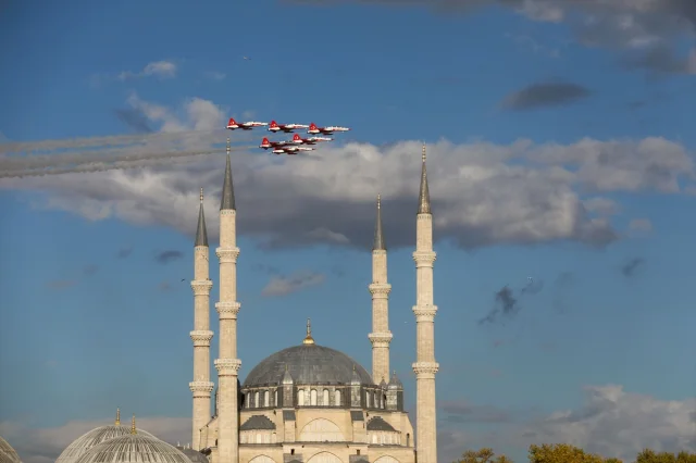 Türk Yıldızları Edirne'de Unutulmaz Bir Gösteriye Hazırlanıyor