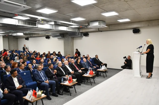 Tiran'da Yeni Akademik Yıl Coşkusu Türkiye Maarif Vakfı'yla Başladı