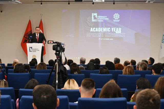 Tiran'da Yeni Akademik Yıl Coşkusu Türkiye Maarif Vakfı'yla Başladı