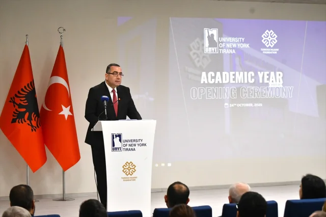 Tiran'da Yeni Akademik Yıl Coşkusu Türkiye Maarif Vakfı'yla Başladı