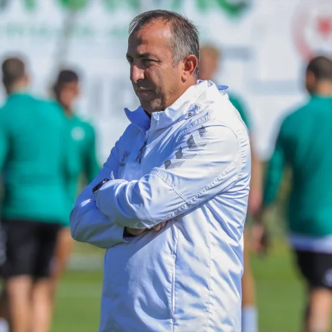 Konyaspor'un Gençlerbirliği Sınavı Öncesi Hazırlıkları Tüm Hızıyla Devam Ediyor