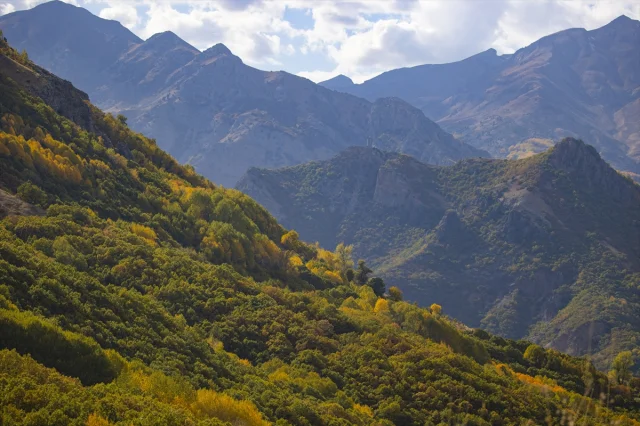 Tunceli'nin gizemli zirvelerinde sonbahar büyüsü
