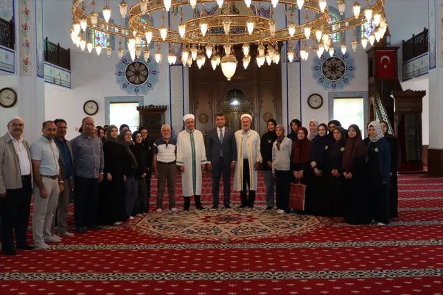 Hatay'da 49 Yıllık İmam Ali Tekeci'ye Duygusal Veda