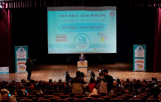 Bakan Göktaş'tan Çocuklar İçin Dijital Dünya Uyarısı