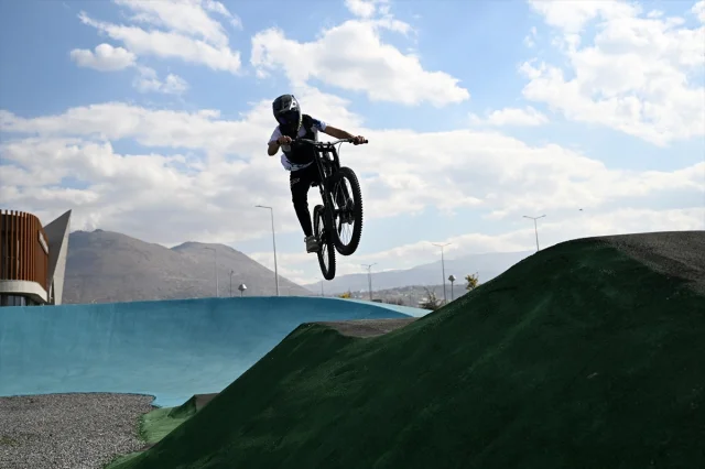 Kayseri'de BMX ve Bisiklet Tutkunları İçin Yeni Merkez