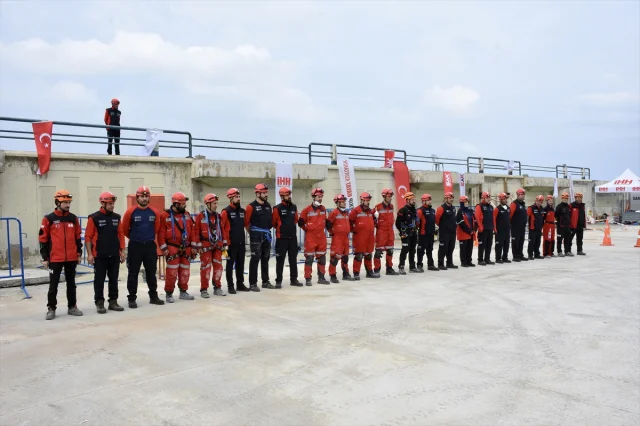 Samsun'da Gerçekçi Deprem Tatbikatı Nefes Kesti