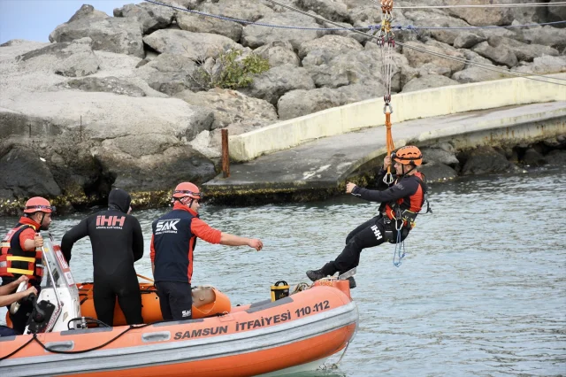 Samsun'da Gerçekçi Deprem Tatbikatı Nefes Kesti