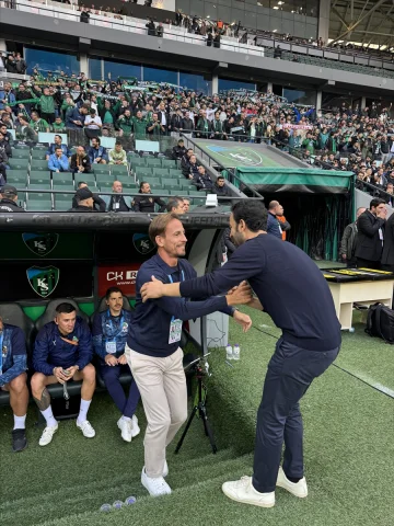 Trendyol Süper Lig'de Kocaelispor ve Alanyaspor: İlk Yarı Nefes Kesti