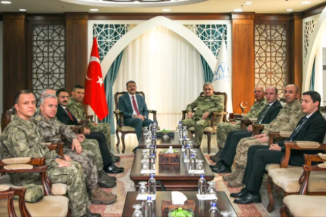 Orgeneral Metin Tokel Hakkari'de Kritik Ziyaretler Gerçekleştirdi