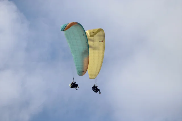 Fethiye'de Gökyüzü Adrenalinle Dolu: Ölüdeniz Hava Oyunları Heyecanı