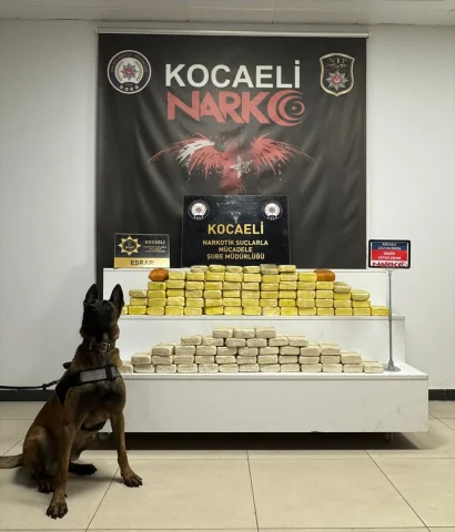 Kocaeli'de Narkotik Operasyonu: 45 kilo 750 Gram Eroin Yakal...