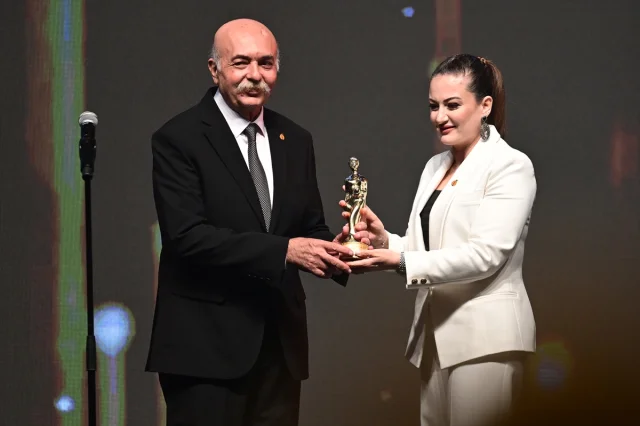 Altın Portakal'ın Yıldızlarla Dolu Gece Hakkında Bilmeniz Gerekenler