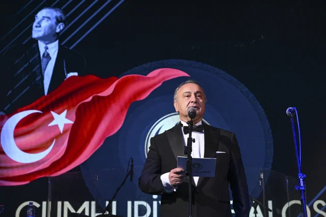 Başkentte tarih kokan bir gece: Cumhuriyet Balosu ile kutlandı