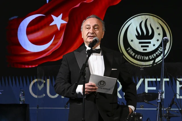 Başkentte tarih kokan bir gece Cumhuriyet Balosu ile kutlandı