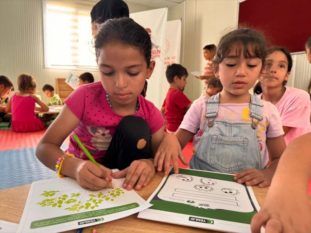 Yeşilay'dan Depremin Yaralarını Saran Örnek Proje Hatay'da Binlerce Gence Ulaştı