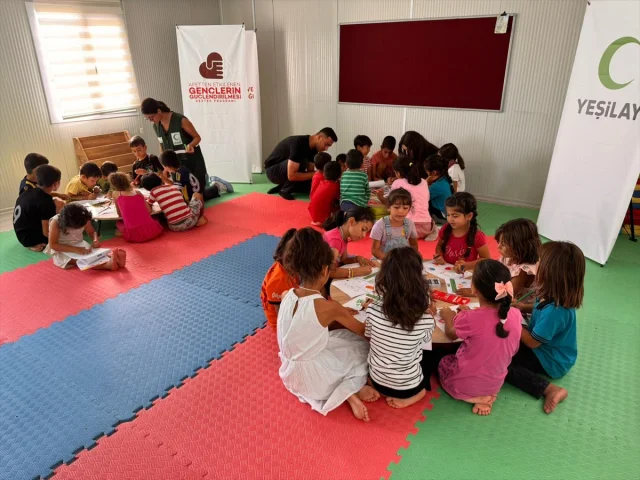 Yeşilay'dan Depremin Yaralarını Saran Örnek Proje Hatay'da Binlerce Gence Ulaştı