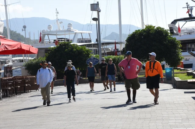 MS Nieuw Statendam Kruvaziyeri Marmaris'te Turist Akınına Sebep Oldu