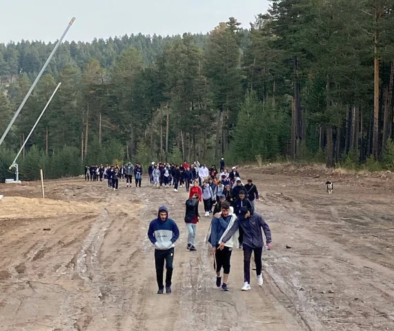 Kars'ta Üniversitelilerden Doğaya Destek: Kayak Pistleri İçin Temizlik Seferberliği
