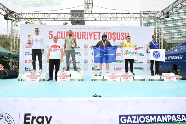 Gaziosmanpaşa'da Koşu Heyecanı Cumhuriyet Bayramı Arifesinde Tavan Yaptı