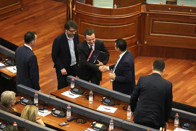 Kosova'nın Geleceği Tehdit Altında Albin Kurti Güvenoyu Alamadı
