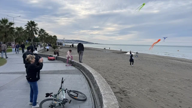 Samsun'da Uçurtma Festivali Rüzgarı Esti