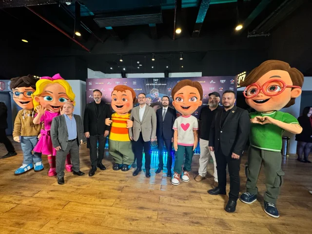 Pırıl: Saklı Robotlar Filmi Sinemaseverlerle Buluşuyor