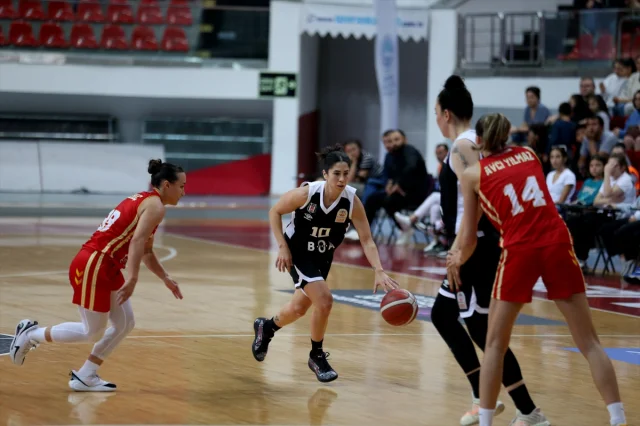 Beşiktaş Kadın Basketbolu Kayseri'de Fark Attı