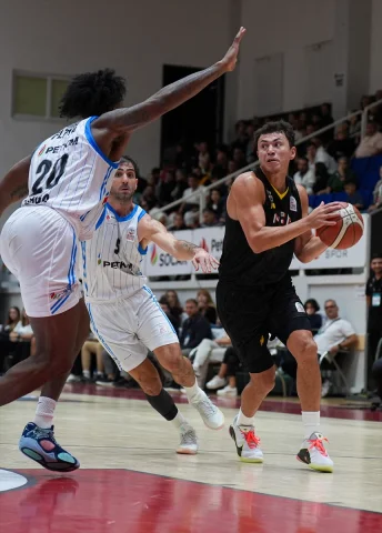 Türkiye Sigorta Basketbol Süper Ligi'nde Aliağa Petkimspor'un Nefes Kesen Zaferi
