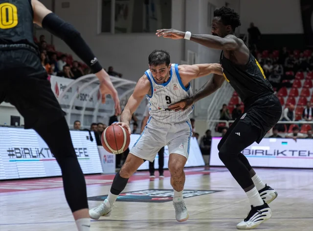 Türkiye Sigorta Basketbol Süper Ligi'nde Aliağa Petkimspor'un Nefes Kesen Zaferi