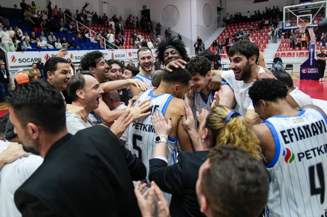 Türkiye Sigorta Basketbol Süper Ligi'nde Aliağa Petkimspor'un Nefes Kesen Zaferi