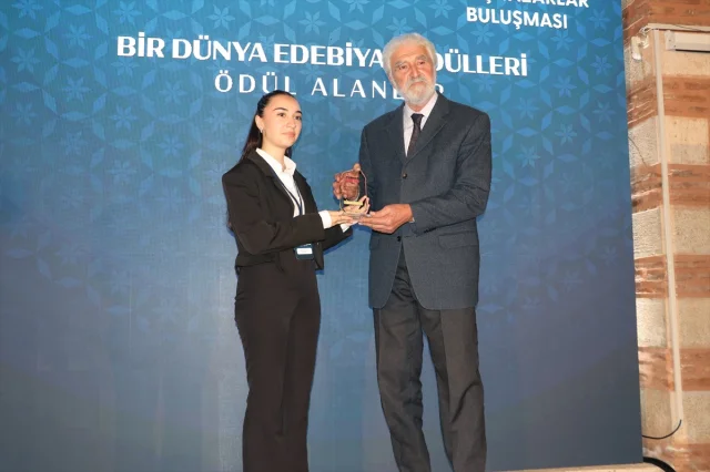 Bursa'nın Kadim Atmosferinde Edebiyat Kardeşliği