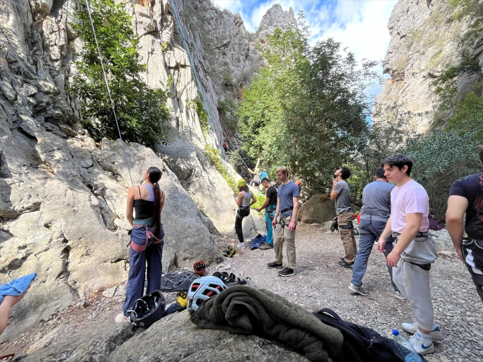 Antalya'da Kaya Tırmanışı Şenliği Coşkuyla Başladı