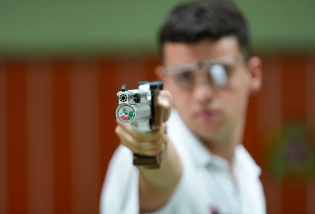 İzmir'de Genç Atıcılar Olimpiyat Yolu Peşinde