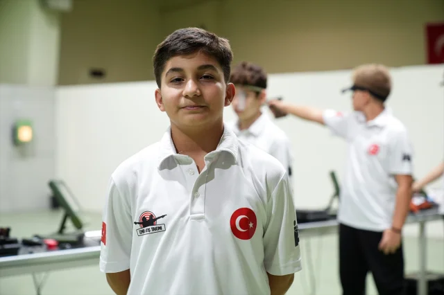 İzmir'de Genç Atıcılar Olimpiyat Yolu Peşinde