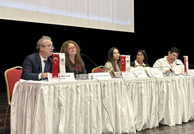 Kırşehir'de Dünya Genç Müzisyenleri Buluştu