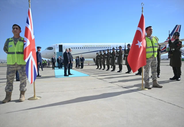 İngiltere ve Türkiye Arasında Savunma İş Birliği Gündemde