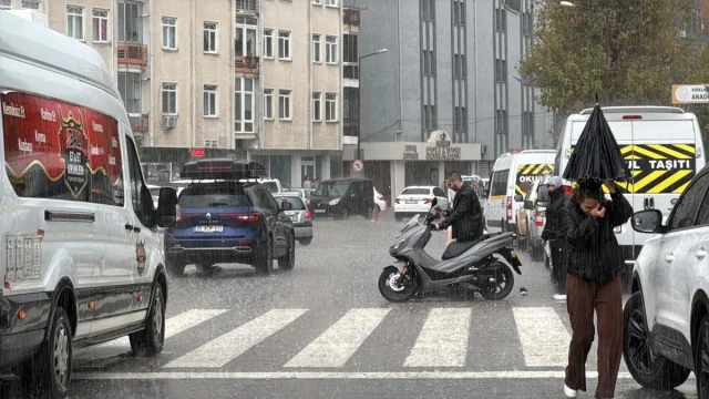 Kırklareli'nde Şiddetli Sağanak Hayatı Olumsuz Etkiliyor